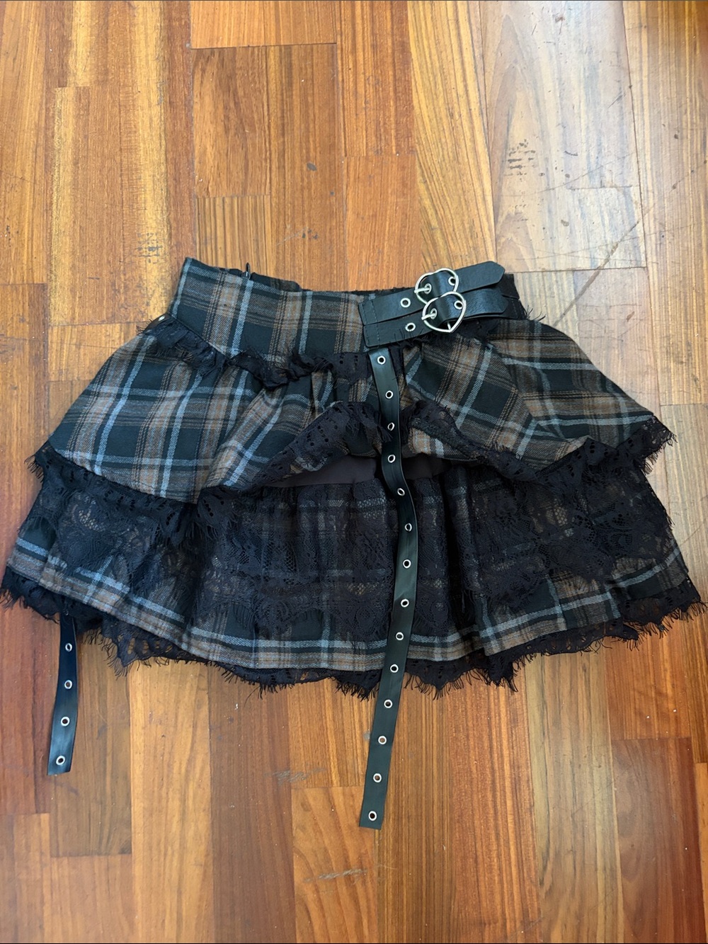 Shibuya 109 Plaid Tiered Mini Skirt with Lace Trim and Grommet Belt